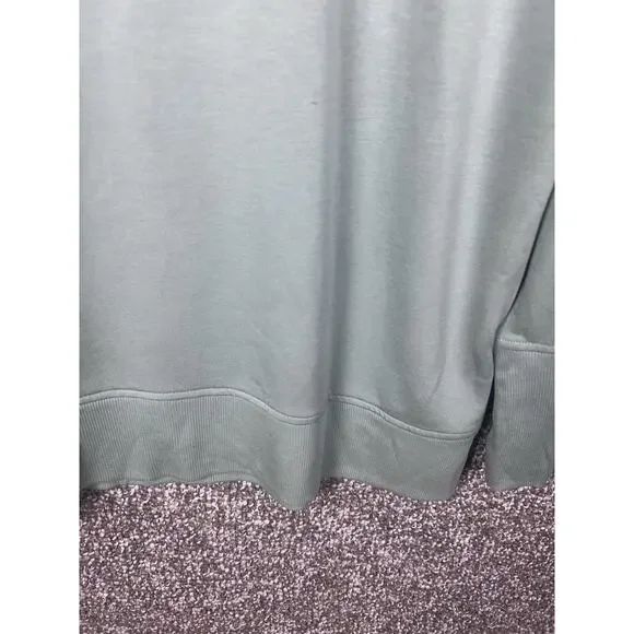 We Wander Shirt Womens Large Luxe Loop Side Split UPF 40 Soft Green Soft Modal - Picture 9 of 9